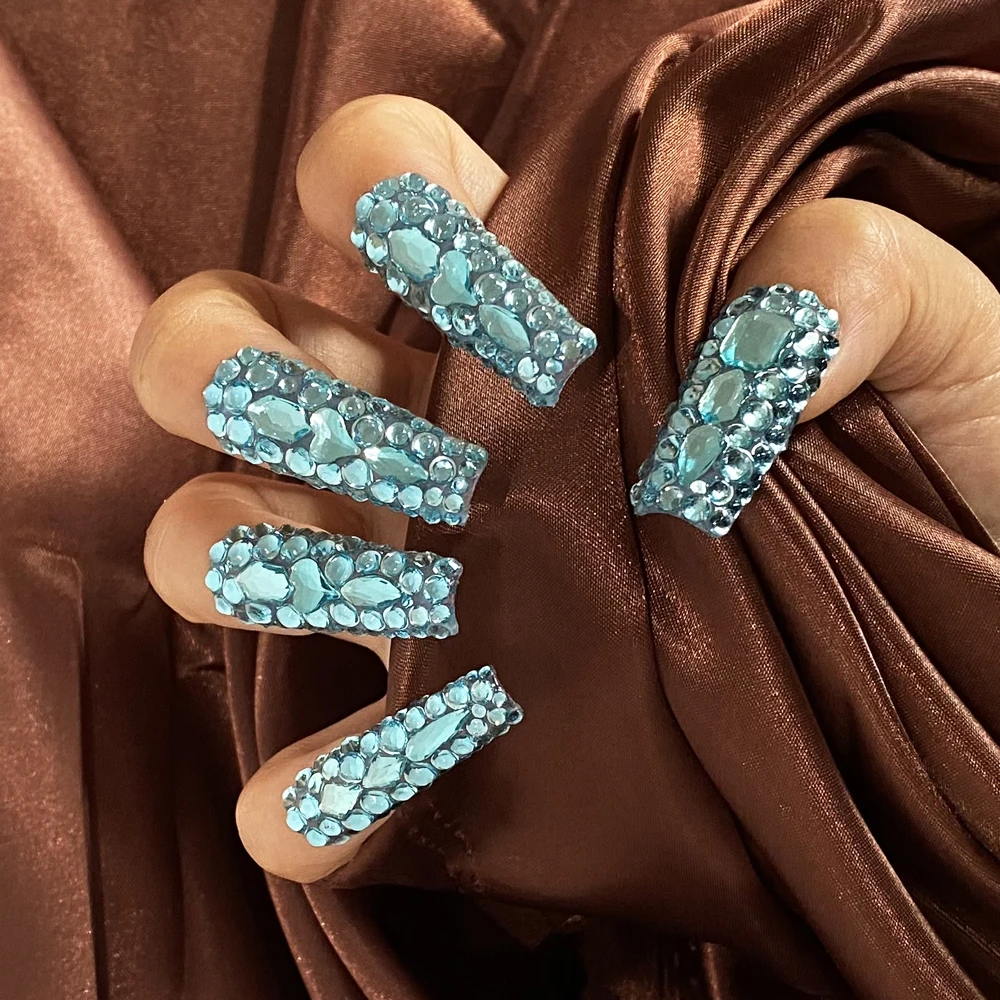 Uñas acrílicas brillantes con diamantes de imitación, uñas de Gel UV hechas a mano, 10 piezas, diseño de salón de belleza