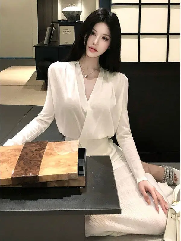 

Women's Long Sve Knitted V-Ne Cross Design Slimming Autumn Winter Faion Set with High Waist Skirt Casual Sle