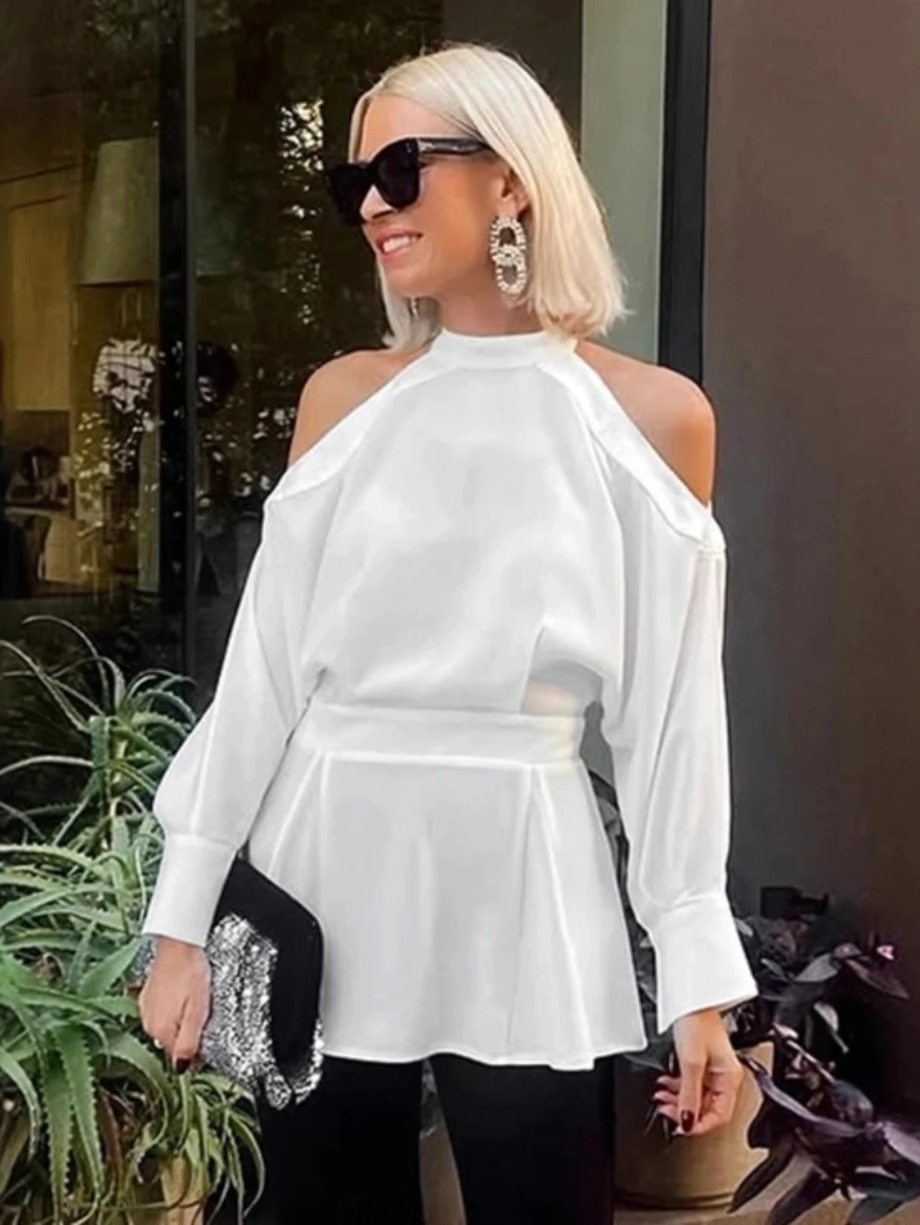 Primavera nova venda quente viajando elegante branco pescoço pendurado chiffon design fora do ombro camisa