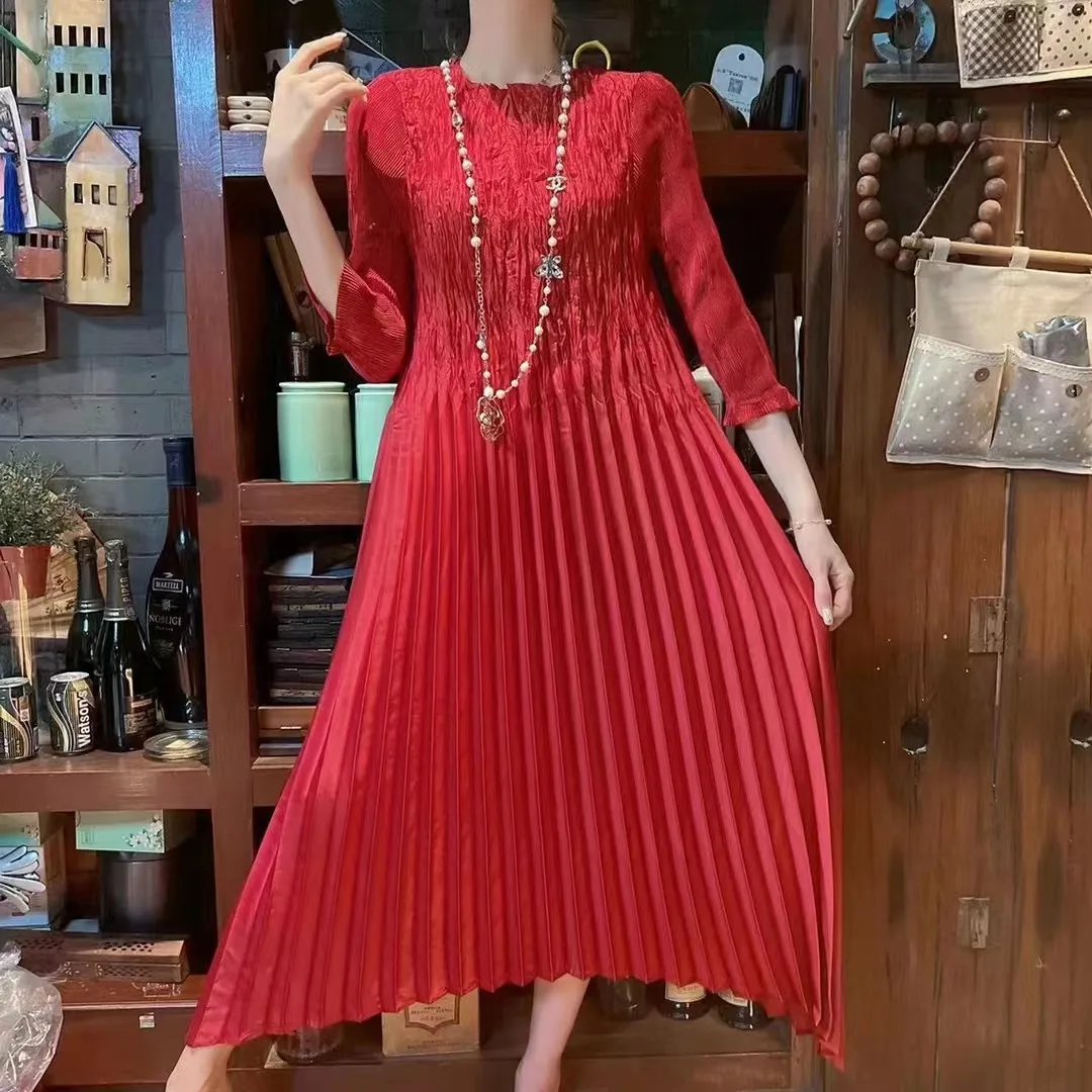 Summer 2023 New Women's Miyake Pleated Fashion Loose Round Neck Decal Elegant Skirt Japanese Tie Stitching Medium Length Dress