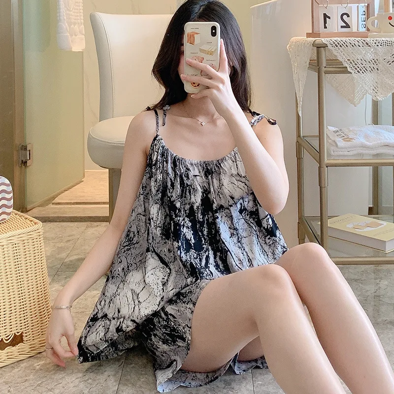 

Summer Sleepwear Women Pajamas Sets Tank Tops Pants Homewear Beach Luxury High-end Sleeveless Tops Print Pants Two-piece Suit