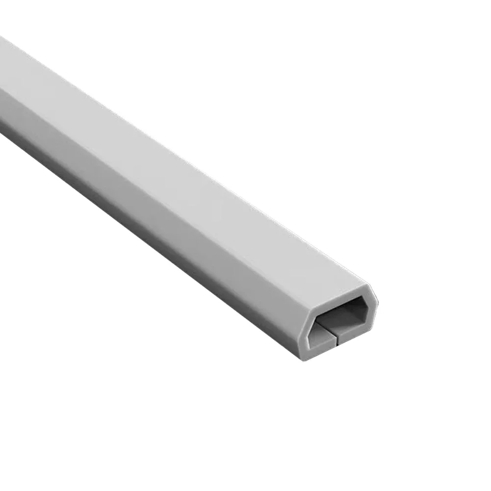 غطاء سلك أرضي منخفض لإدارة الحبل مع مادة لحماية الكابلات من حركة القدم والحفاظ على المساحات أنيقًا