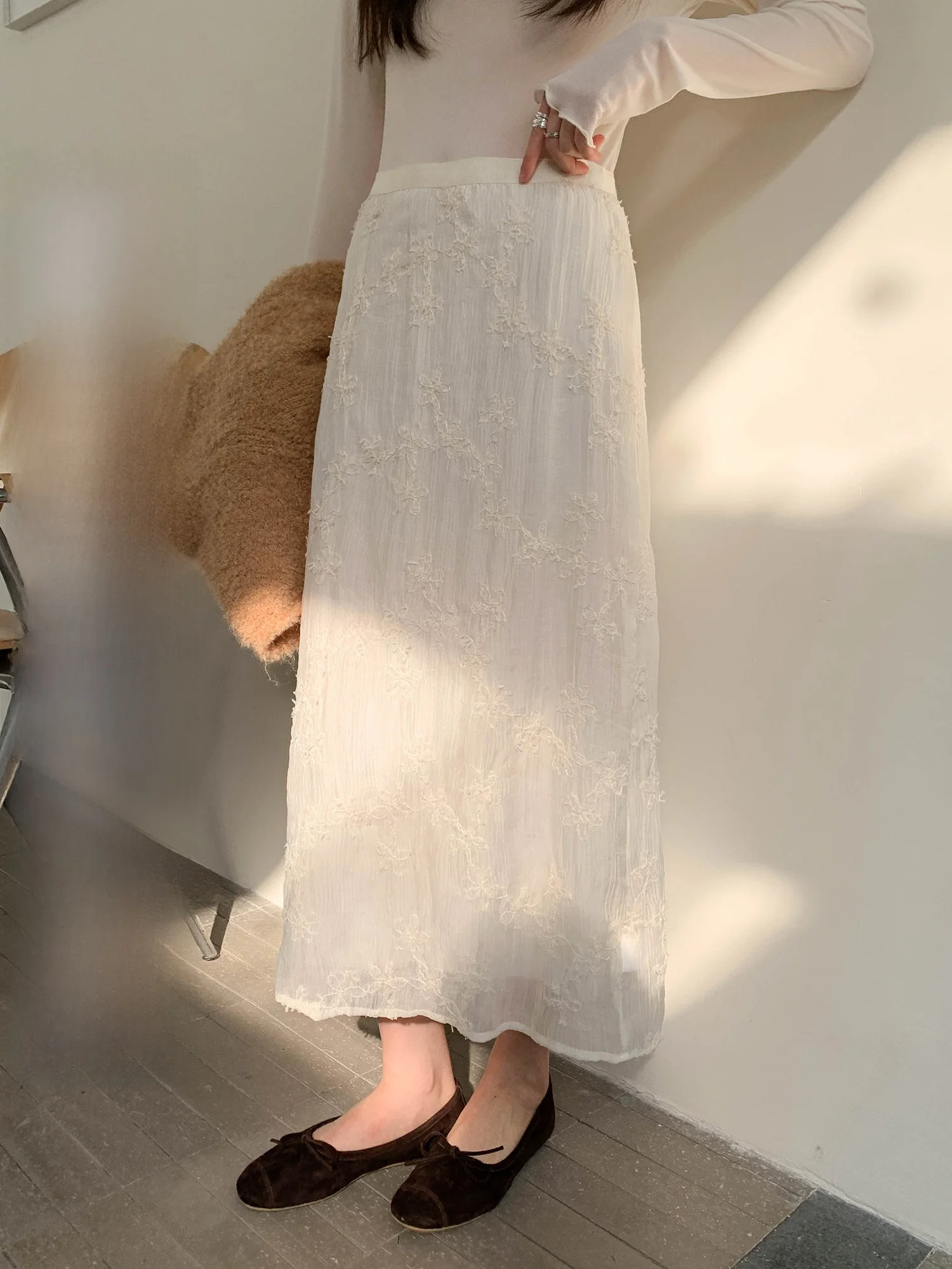 

Юбка миди А-силуэта с высокой талией, женская, с цветочной вышивкой, весна 2026, новая коллекция, эффект похудения, светло-бежевый цвет, полный размерный ряд, дизайнерская модель