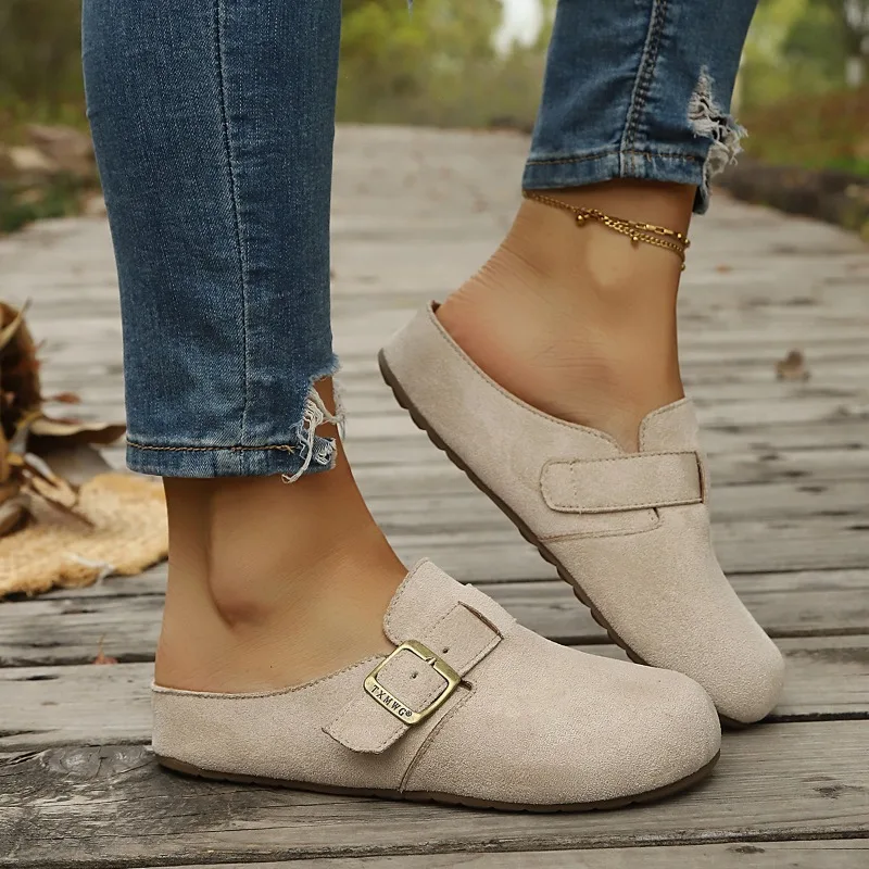 New Women Slippers 2026 Summer Fashion Flat Sandals Women Casual Non-slip Comfortable Anti-elastic Skin Buckle Decoration Shoes