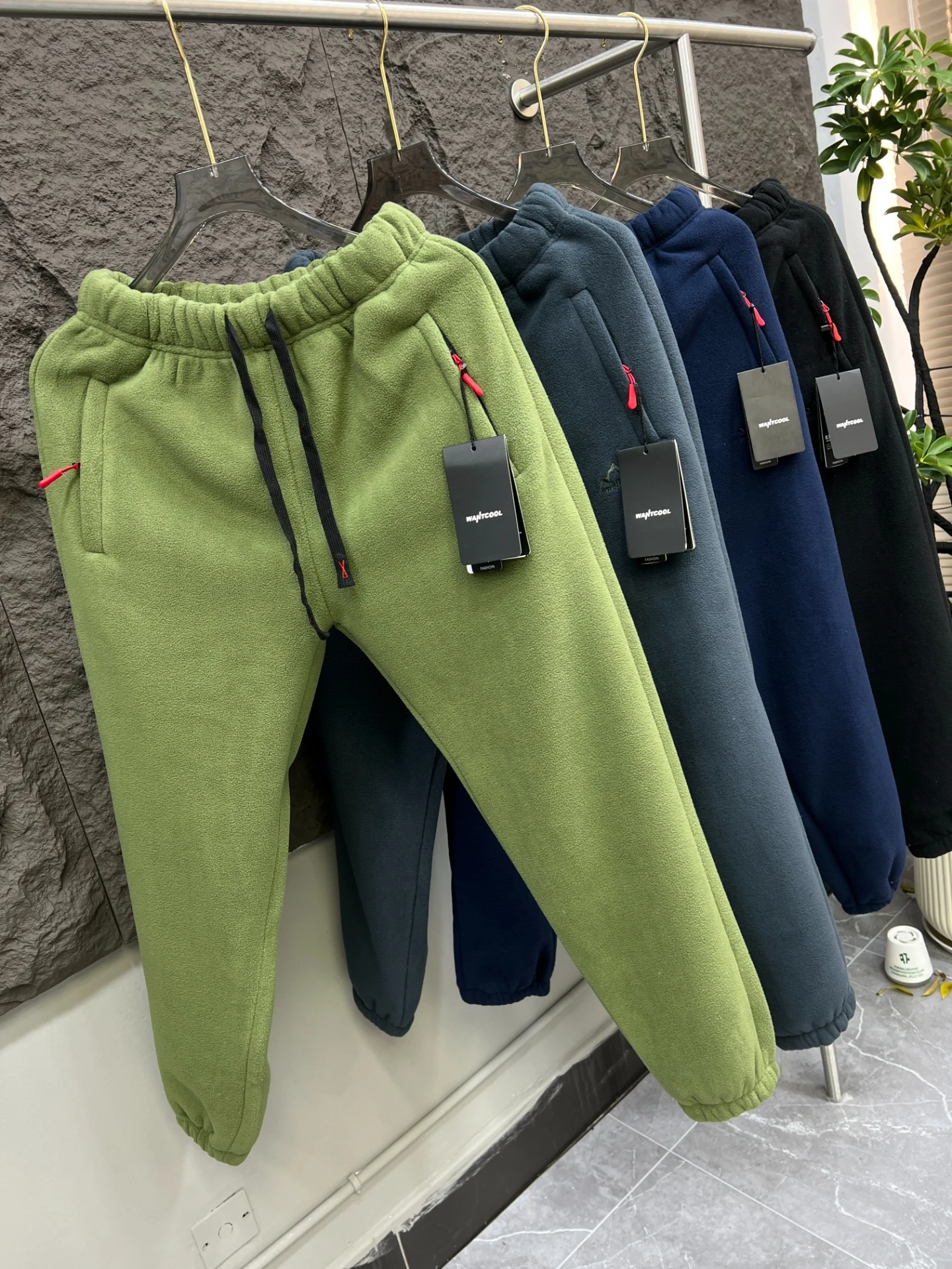 

Thi Outdoor Mountain System Embroidery Men's Fce Lamb Velvet Windproof Warm Cuffed Sweatpants Cotton Pants