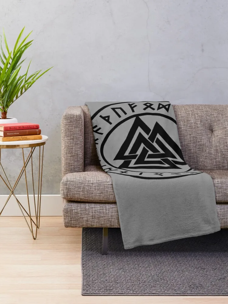 Valknut, Odin, Wotans Knot, Futhark Runes, Hrungnir Heart Throw Blanket Giant Sofa Nap for babies Blankets