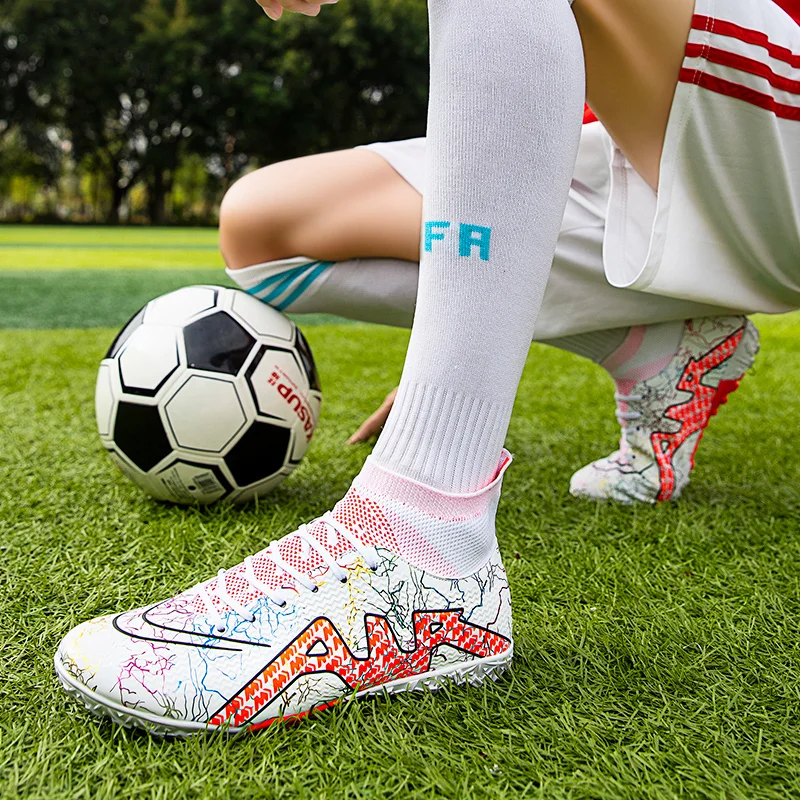 Botas de fútbol TF/FG para hombre, zapatos de fútbol de entrenamiento al aire libre, ligeros, antideslizantes, para estudiantes