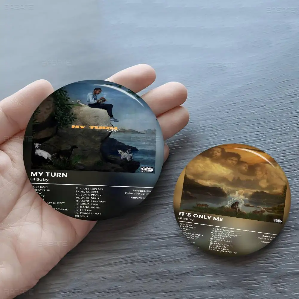 ألبوم موسيقى البوب الراب ليل الطفل لينة زر دبوس شارة معدنية مستديرة التلبيب دبوس أجزاء هدية أصدقاء طفل المجوهرات