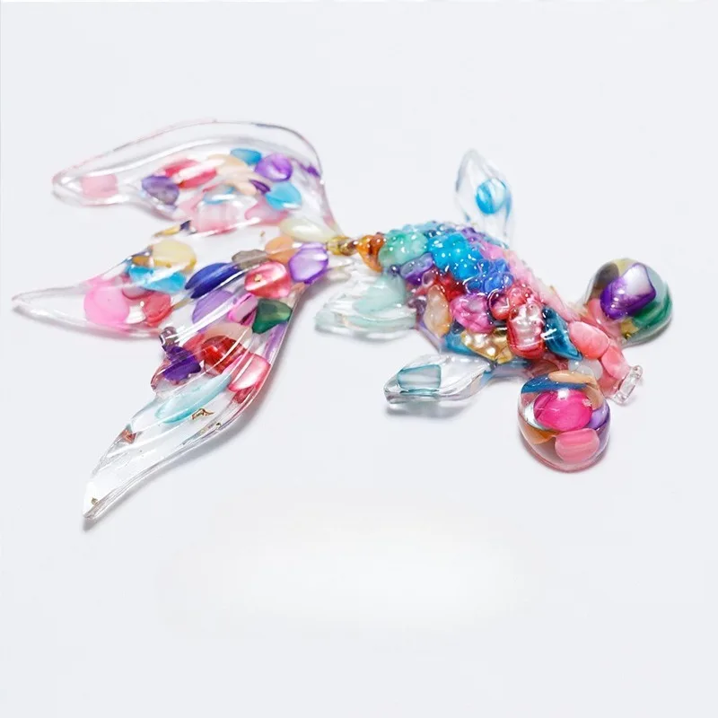 Cross-border foreign trade crystal fish resin small goldfish gravel home ornaments handicrafts souvenir gifts