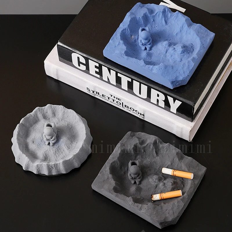 

New Silicone Molded Concrete Ashtray Crater Astronaut Abstract Art Design DIY Cement Home Ornament Making Forms