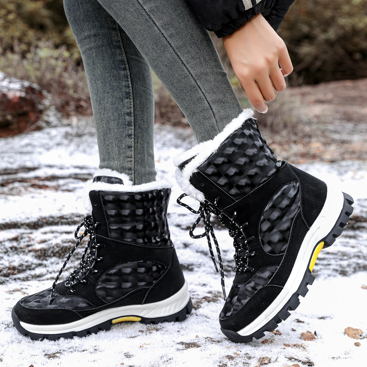 

Winter Snow Boots for Women Outdoor High-Top Plush Ankle Warm Comfortable Anti-Slip Lace-Up Casual Shoes