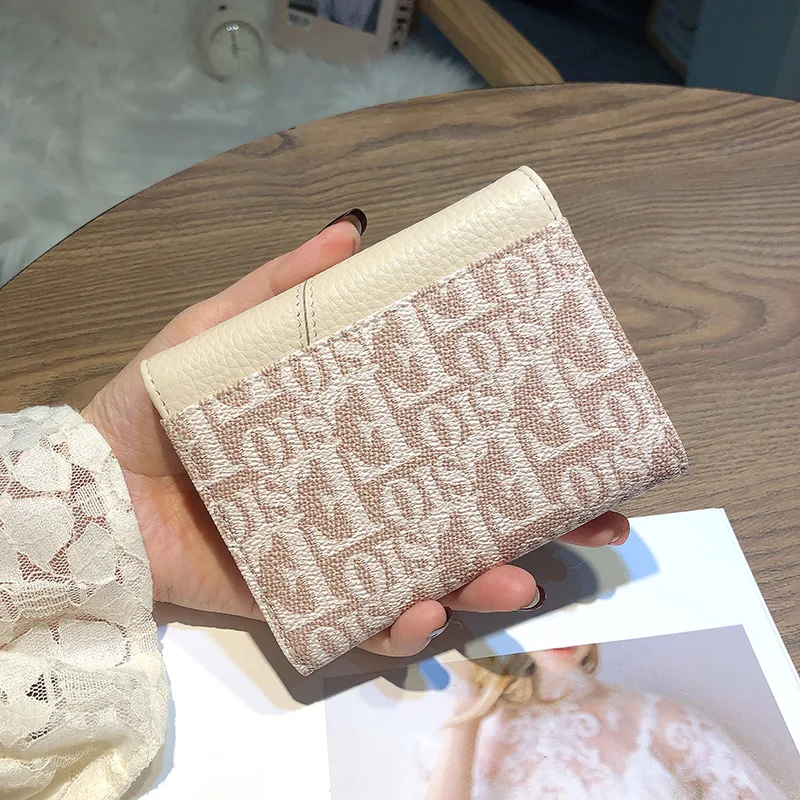 Fashion Patchwork Cowhide Women Wallets Short Genuine Leather Billfold Original Design 3-fold Wallet Letter Pattern Logo Purse