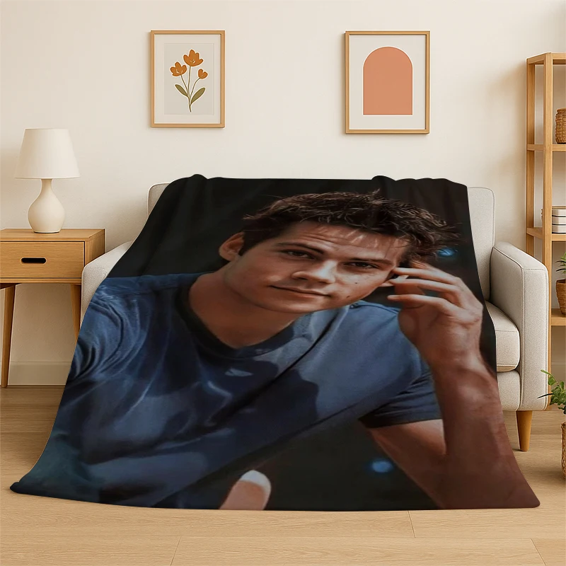 DOB Actor Dylan O’Brien Flannel Blanket Soft Warm Throw Blanket for Bedroom Living Room Bed Travel Camping Picnic Gift