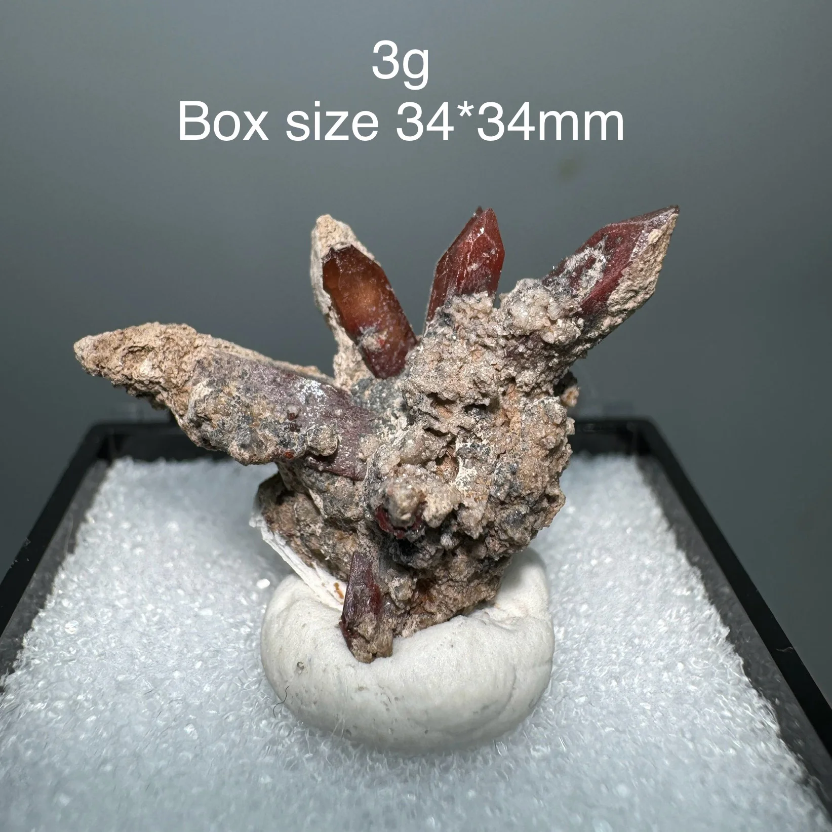 Natural Morocco Topaz Druse Rock Mineral Specimen Teaching Rock Healing Quartz Home Desk Decor Gift Box Size:34*34 mm