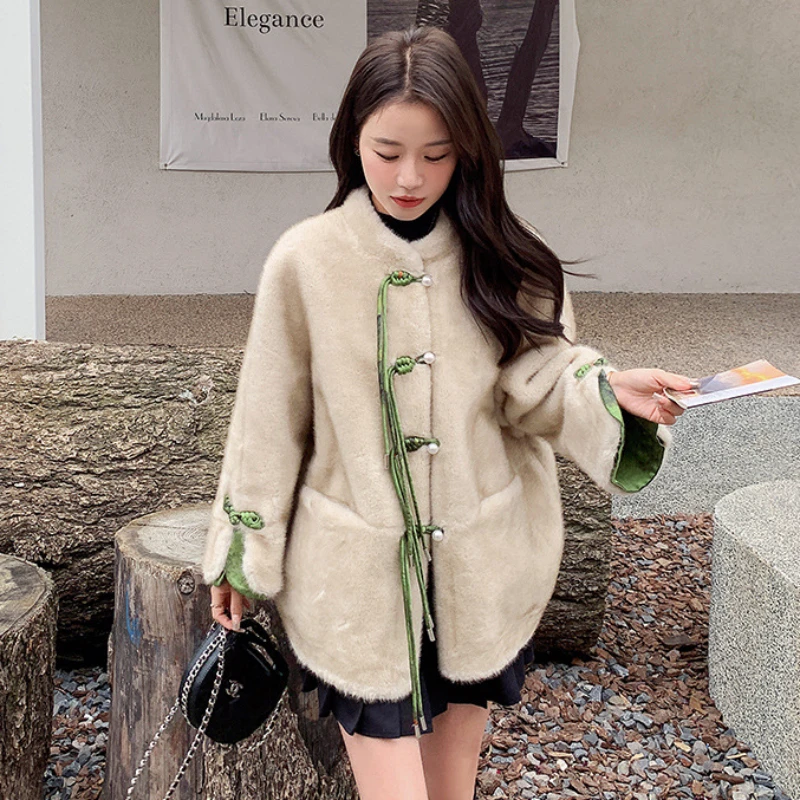 Small Fragrant Wind Fur Integrated Short Jacket 2024 New Women High-Grade Loose Retro Faux Fur Outwear Korean Style Elegant Coat