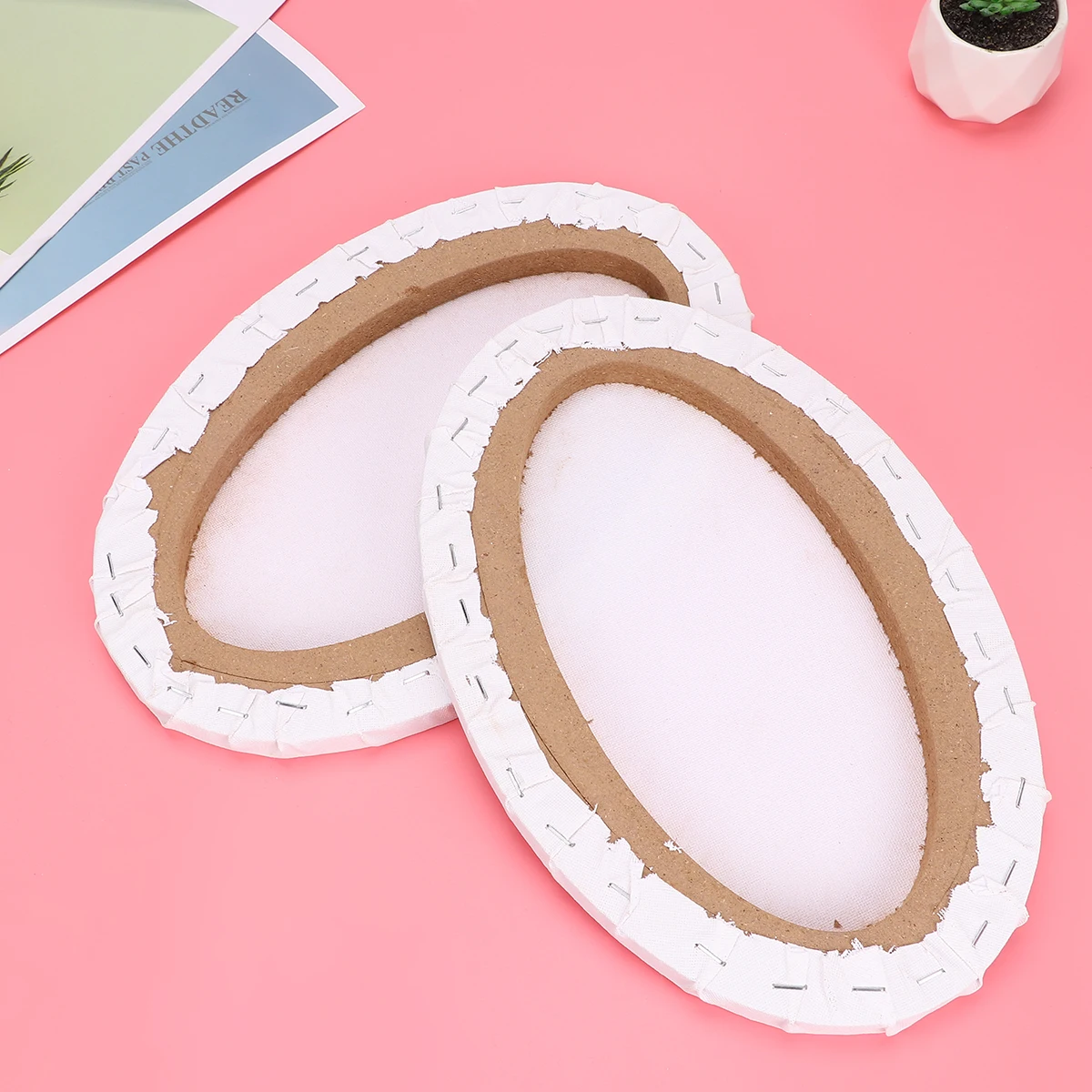 

2Pcs Oil Painting Frame Irregular Durable Cotton Drawing Board Creative Canvas Panel for Student Art Hobby Oval Style 20x30cm