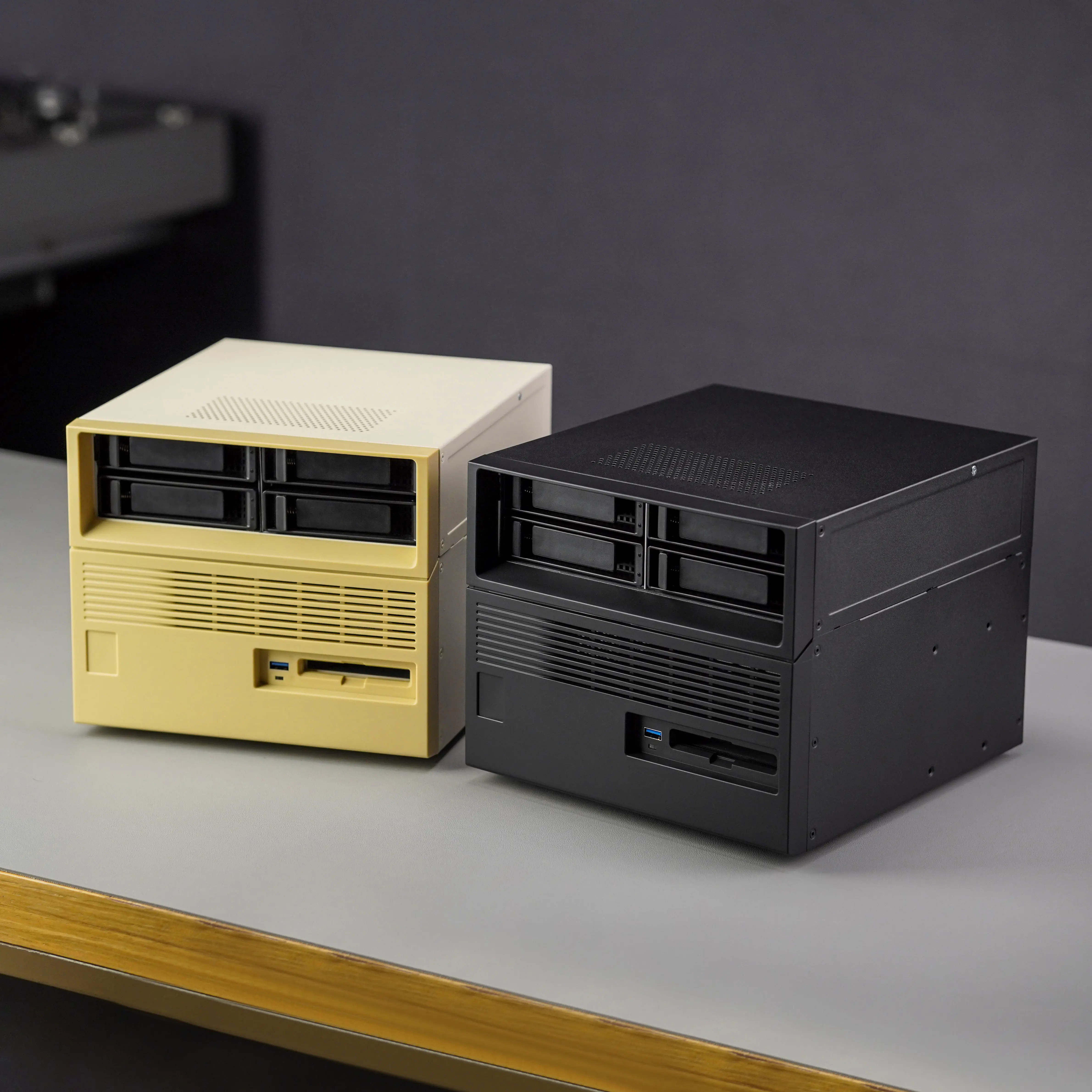 Beverly Little Treasure 4-Bay  - Retro Gaming Pc Case 评论和价格