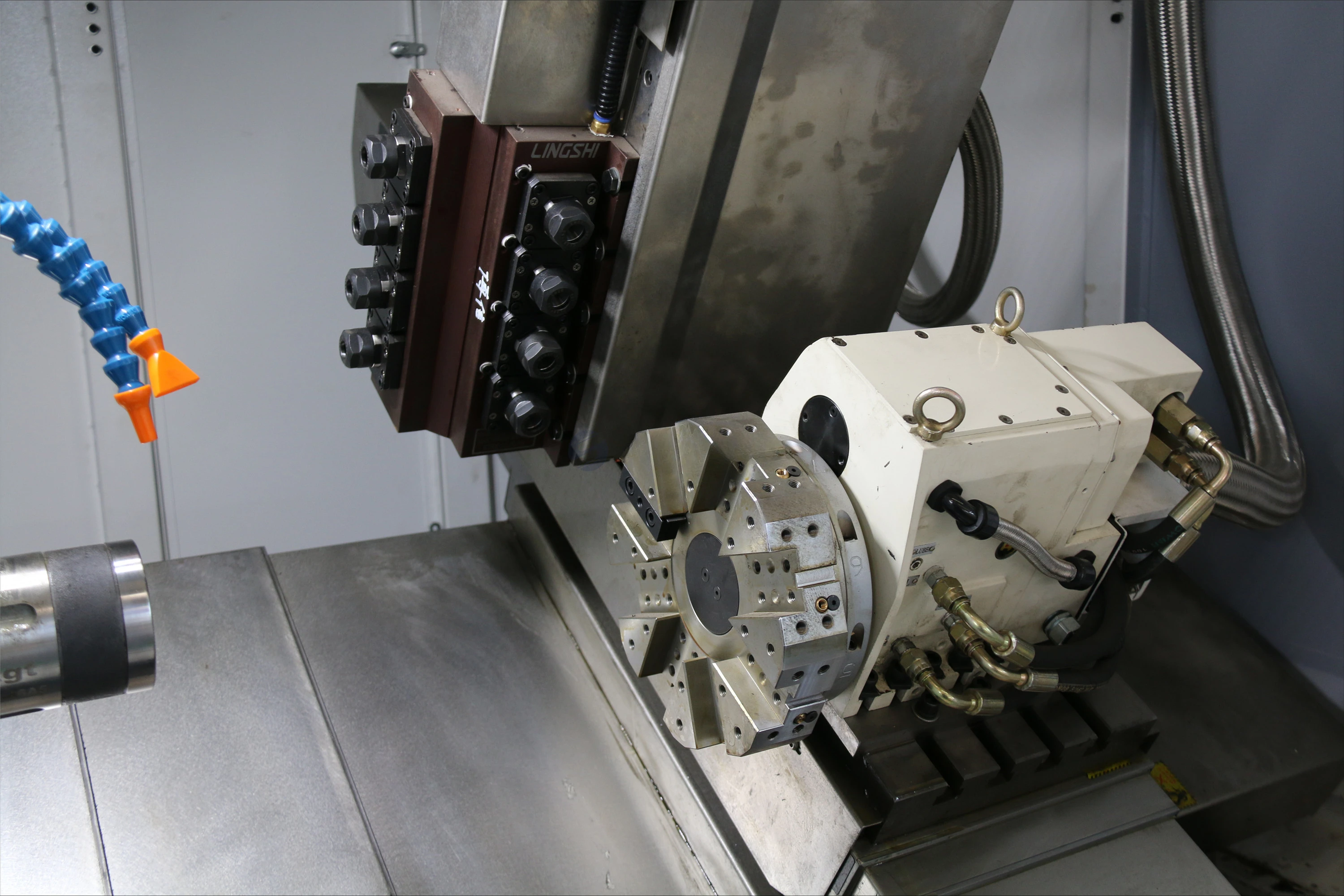 Milling Machine CK46D-8 Lathe, Live Tooling 5-axis CNC Lathe Fanuc Has After-sales Service.