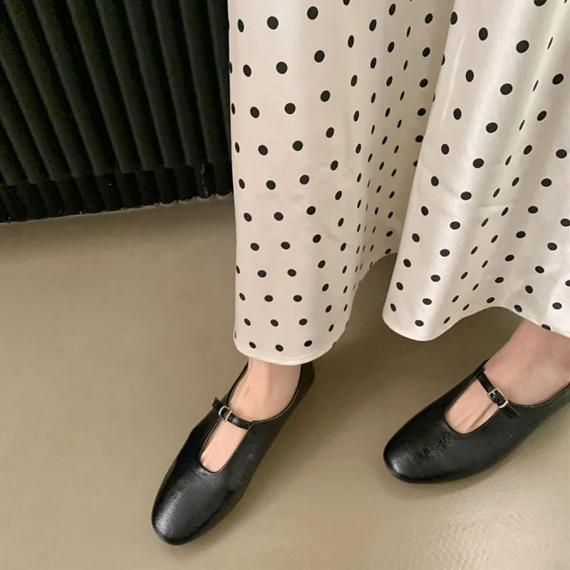 

lady Fashion Shallow Footwear Round Toe Women Mary Janes Flats Shoes Slip On Female Buckle Strap Ladies Flats With Shoes 2025