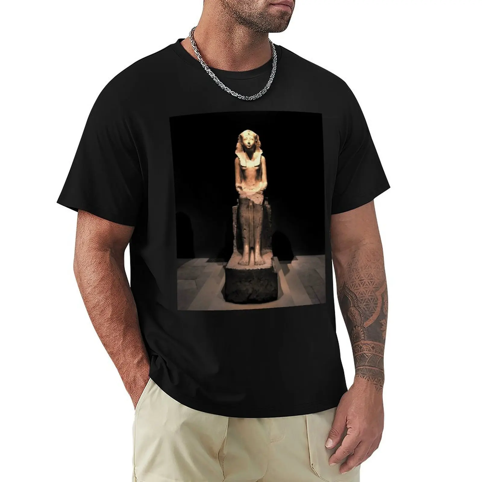 

Hatshepsut T-Shirt graphic t shirts vintage t shirts plain black t shirts men