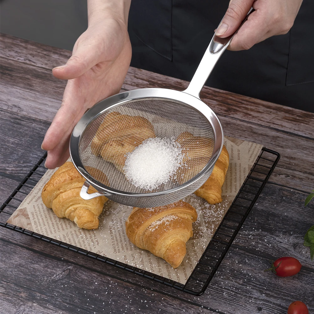 

Handheld Flour Sieve Stainless Steel Fine Mesh Multi-Function Sifter for Cocoa Powder Baking Household Use Rotating Cup