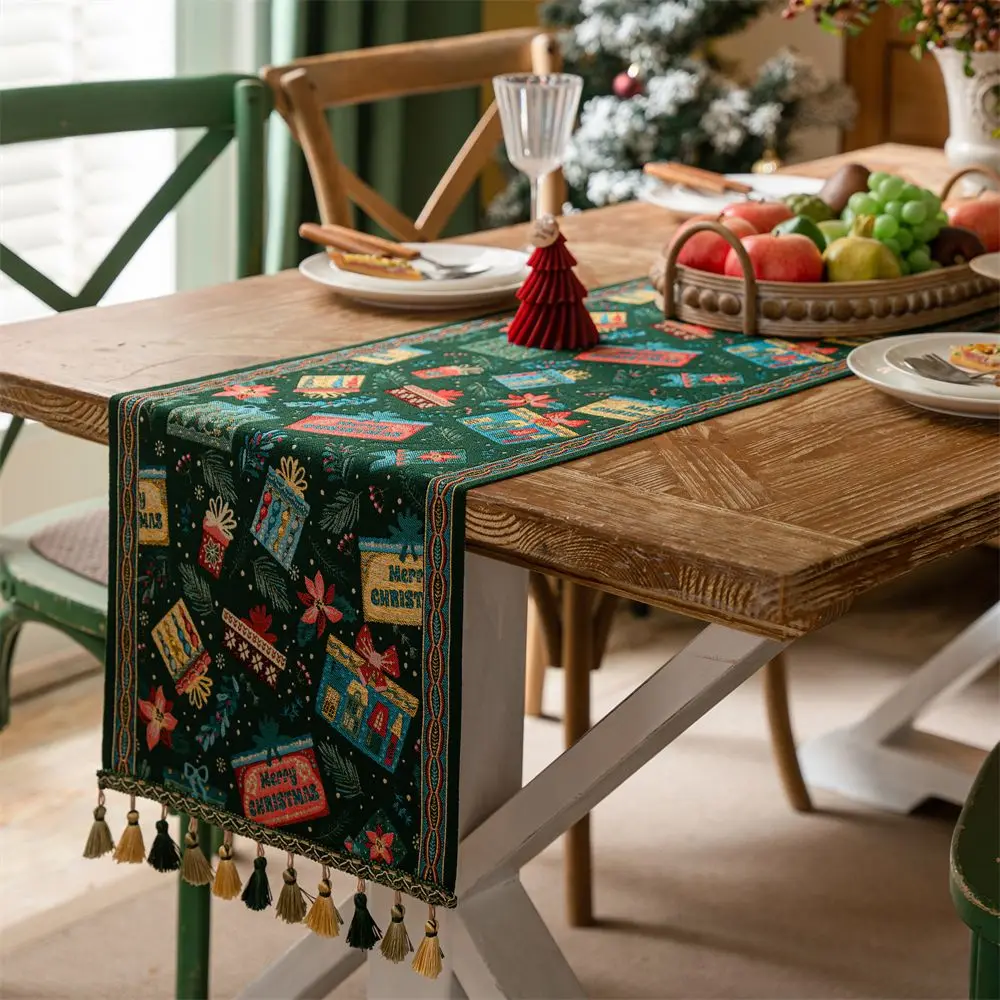 

European American Table Flag, Yarn Woven Jacquard, Green Patterned Polyester Tablecloth, Dining Table Christmas Celebration Deco