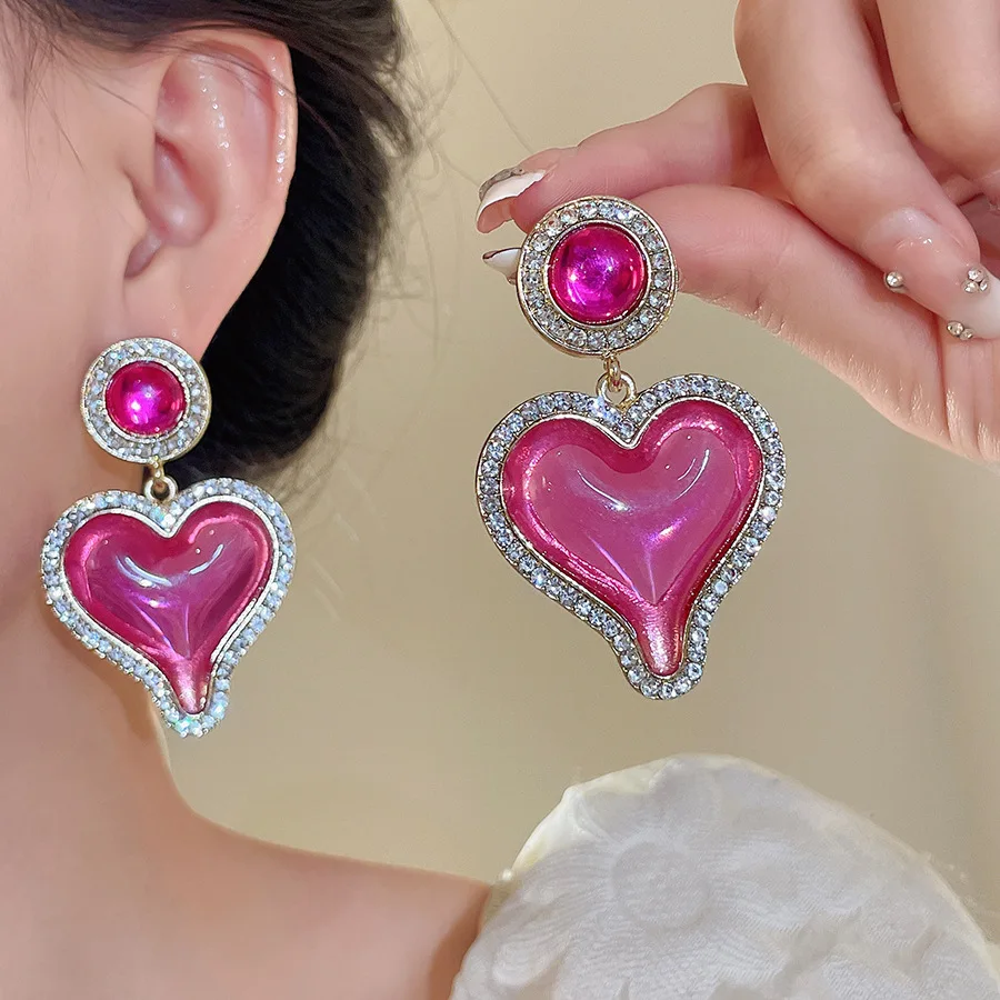 Inlaid Rhinestone Resin Heart Earrings for Women Vintage Middle-aged Sweet Temperament Drop Earring Luxury Designer Jewelry