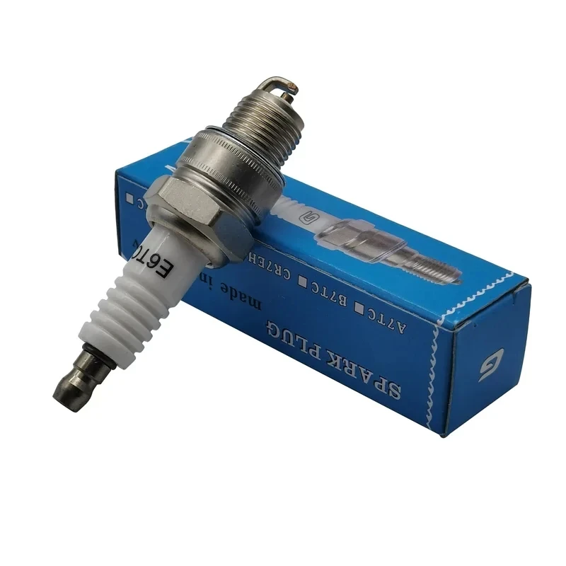 1 2 4PCS 100% INT HS-B7 two stroke outboard yacht spark plug for W7BC BR7HIX IWF22 W22FPU10 BPR7HIX BP7HS B7HS-10 BR7HS E6TC