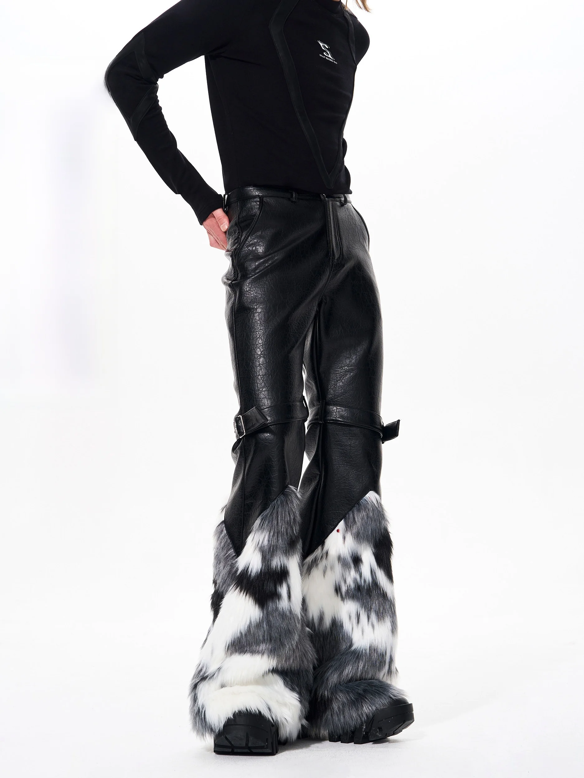 

Men's Fur Patchwork Bell Bot Pants Winter Faionable Youth Casual Long Trousers Leather Pants with Button Design