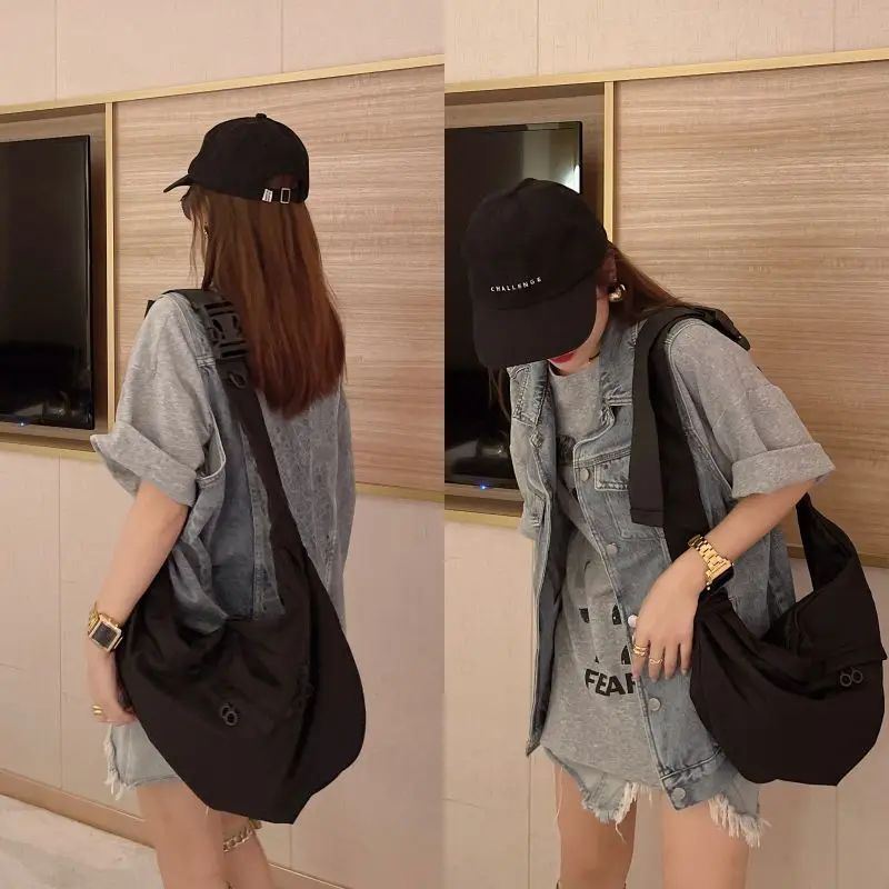 White Chest Bag Women Casual Small Bags2023New Fashionable Sports All-Match Shoulder Messenger Bag High-Grade Waist Bag