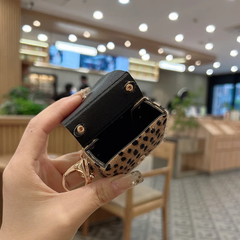الإبداعية الأوروبية والأمريكية ليوبارد طباعة محفظة صغيرة المفاتيح شعبية حقيبة مربعة صغيرة سيارة حقيبة سلسلة مفاتيح قلادة الديكور