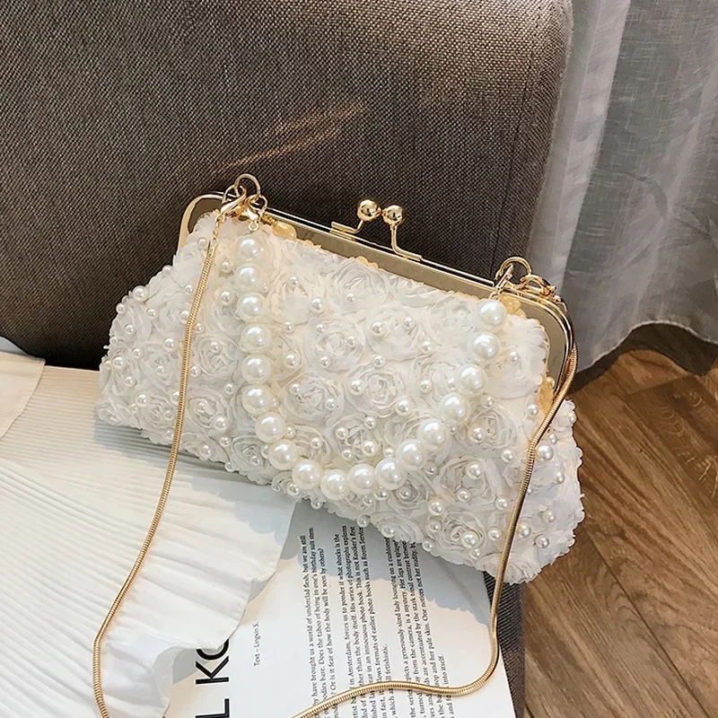 Fashion Charm Pearl Flower Clutches Beaded Chain Handbags For Women Pure White Dinner Evening Bags Chain Shoulder Bags Corssbody