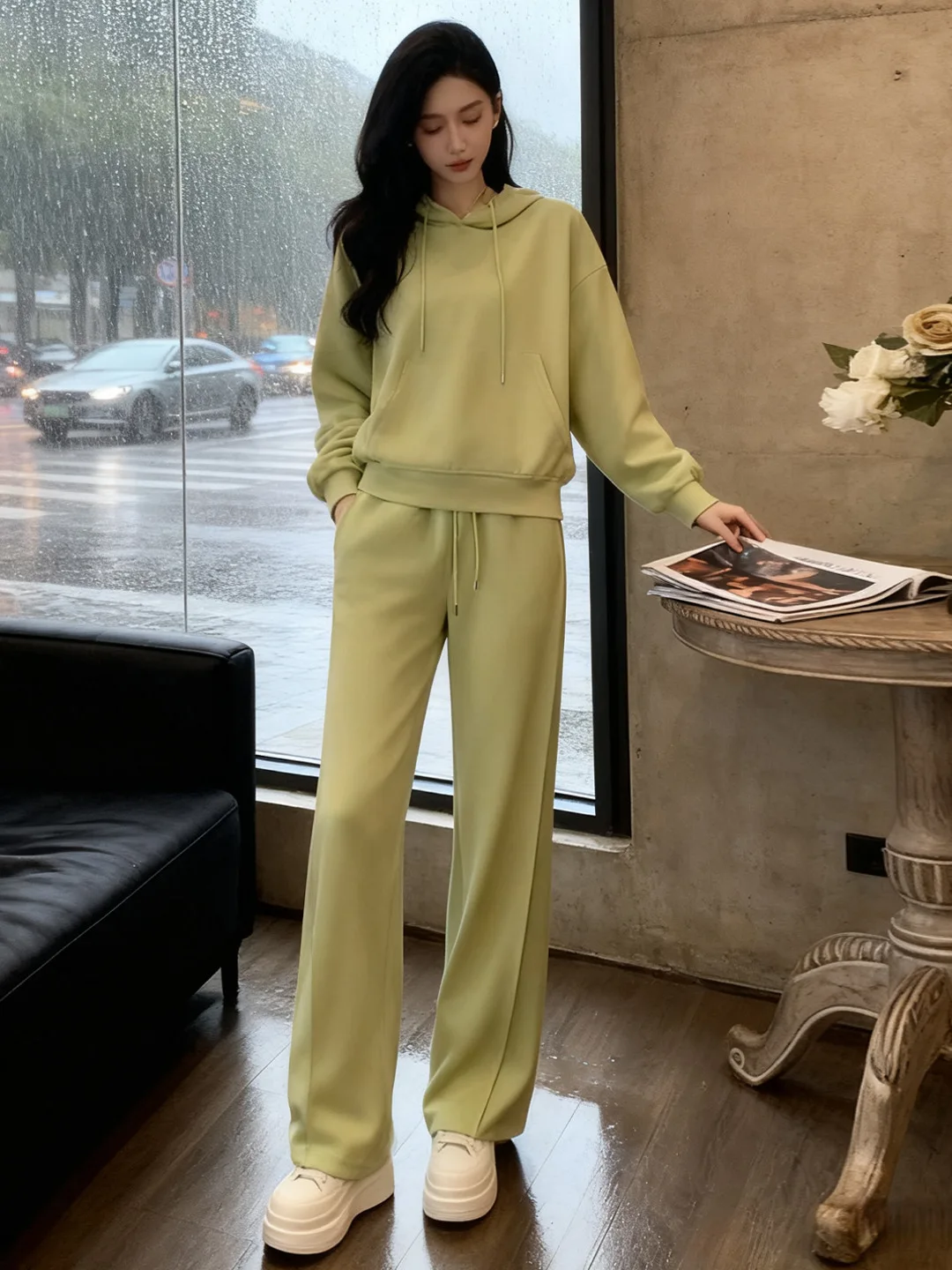 

Fashionable Green Casual Sportswear Set Women's Winter Stylish Anti-aging Korean Style Hoodie Wide Leg Pants Two-piece Set