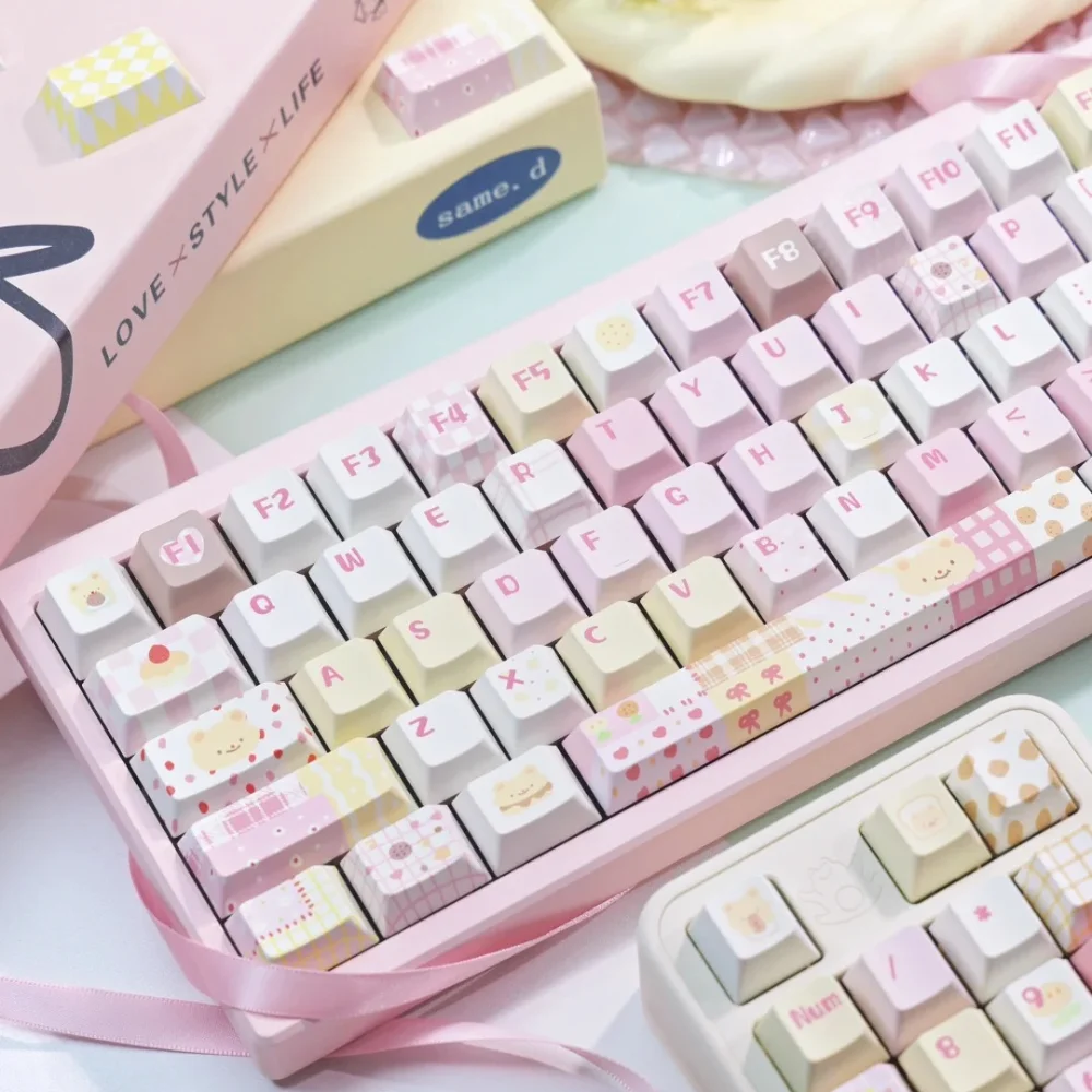 Imagem -02 - Bonito Butter Bear Keycap Cherry Perfil Pbt Keycaps para Teclado Mecânico Faça Você Mesmo Rosa Luz Amarela Pintados à Mão Estilo Key Caps