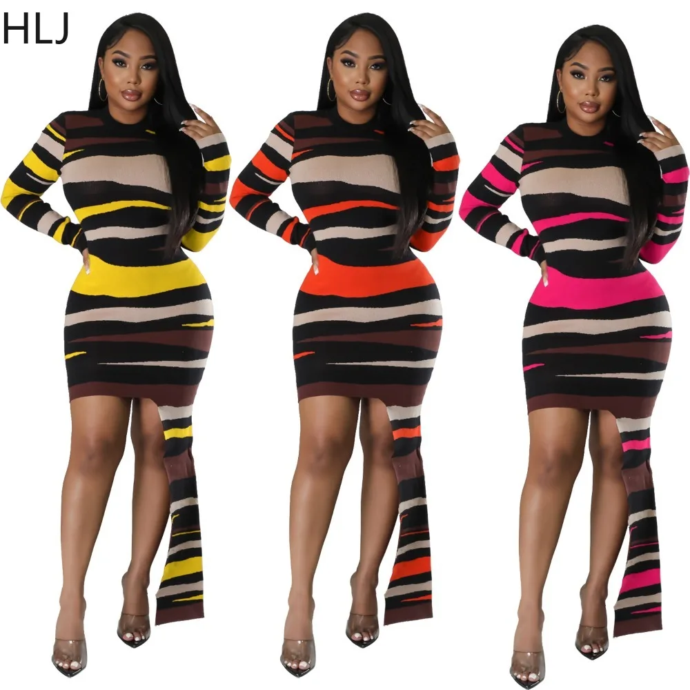 

HLJ Elegant Lady Thicker Knit Bodycon Mini Dress Women O Neck Long Sleeve Slim Vestidos Fashion Stripe Print Backless Clothing