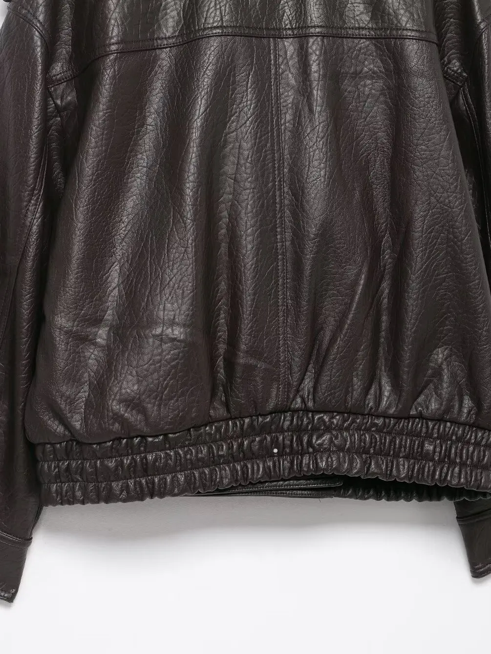 Damen-Winterjacke aus braunem Kunstleder mit Kunstfellkragen, Motorrad-Stil, langen Ärmeln und Doppelknopfverschluss