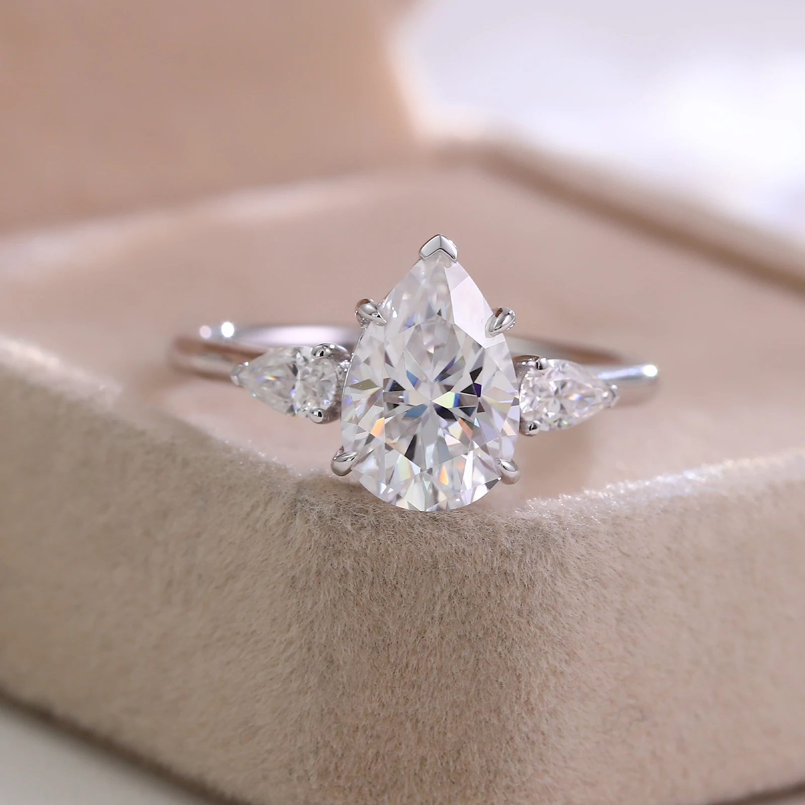 

Provence 3CT Pear Shape Moissanite Three Stone Engagement Ring 18K/14K/10K Gold DEF Color Bridal Promise Ring for Women