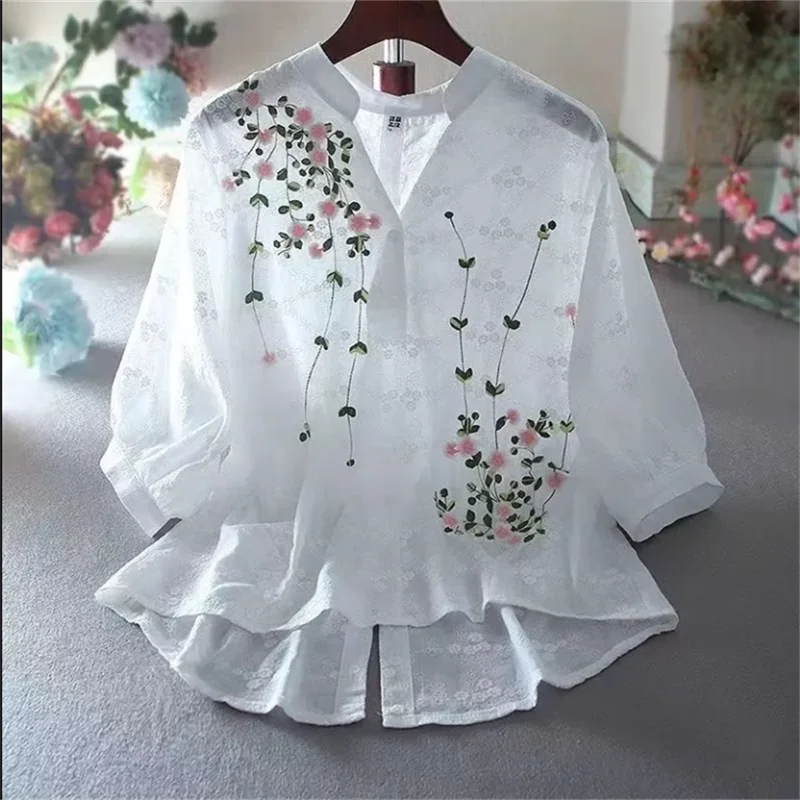 Artistic Blouses Women Shirts Thin Embroidery Tops Lace Pullover Leisure Cotton Shirts V-Neck Forking Female Shirt Retro Blous