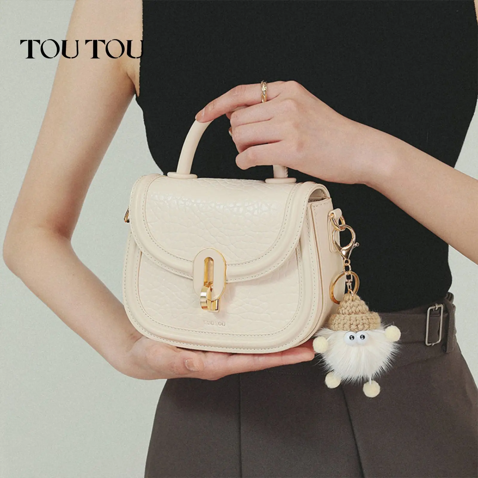 

TOUTOU Saddle Bag for Women Cute White Simple Flap Handbag Crossbody Luxury Designer Mini Shoulder Bag with Charm for Daily Use