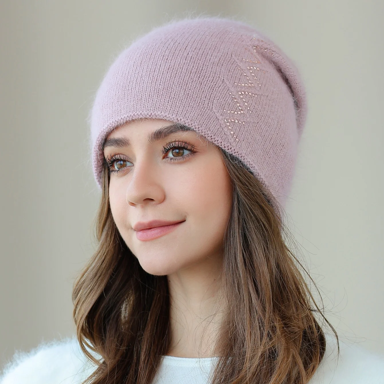 Hot Sale Rabbit Hair Blend Knitted Beanie for Women, Soft Fashion Winter Hat with Sparkling Rhinestone Decoration