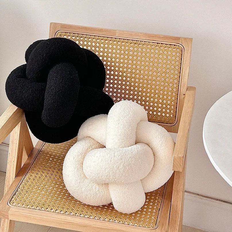 Hand-Woven Knotted Ball Pillow Lambswool Pillow Couch Pillow Living Room Eight-Sided Cushion Home Decoration
