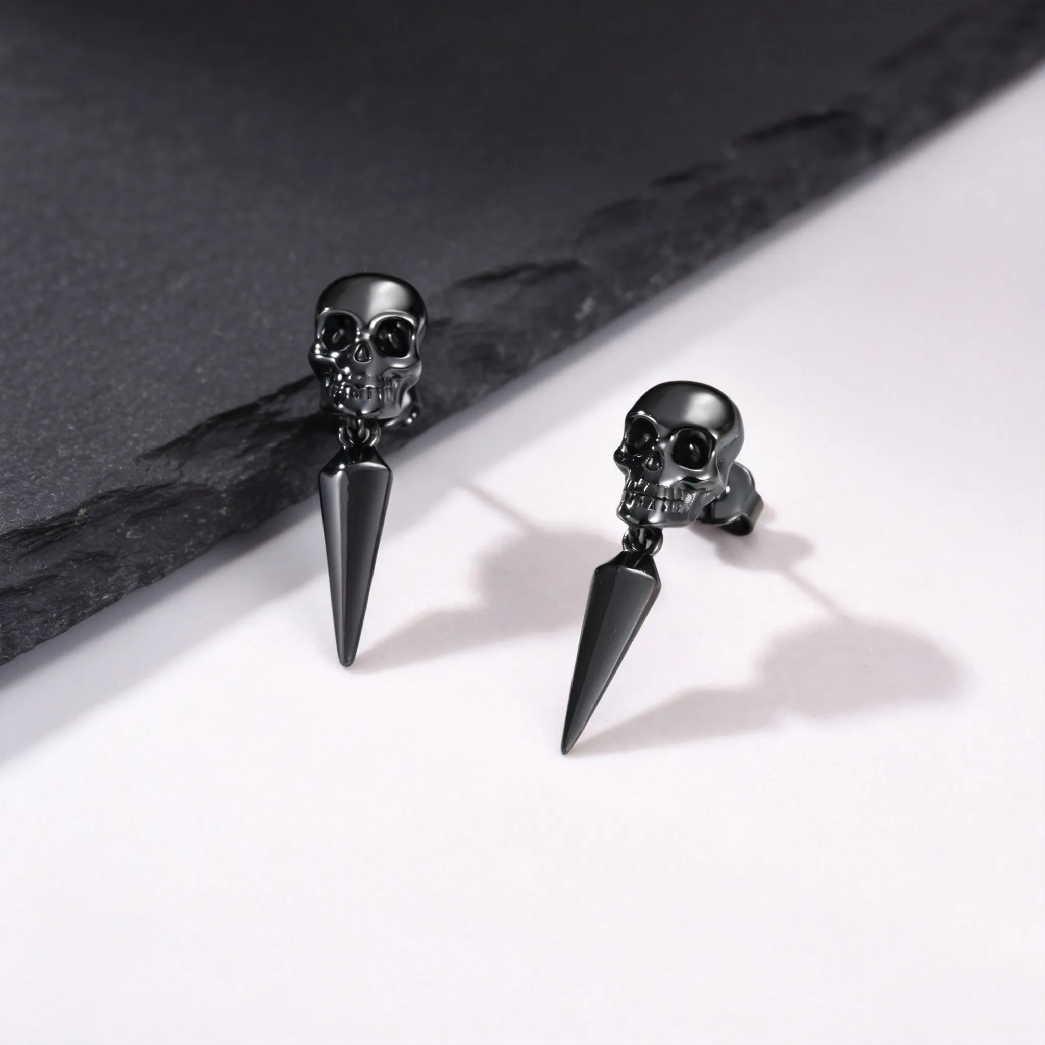 Rock-Punk Totenkopf-Kegel-Ohrstecker für Männer, Gotische Geometrische Totenkopf-Ohrringe, Halloween-Straßenparty-Schmuck – Detail 3