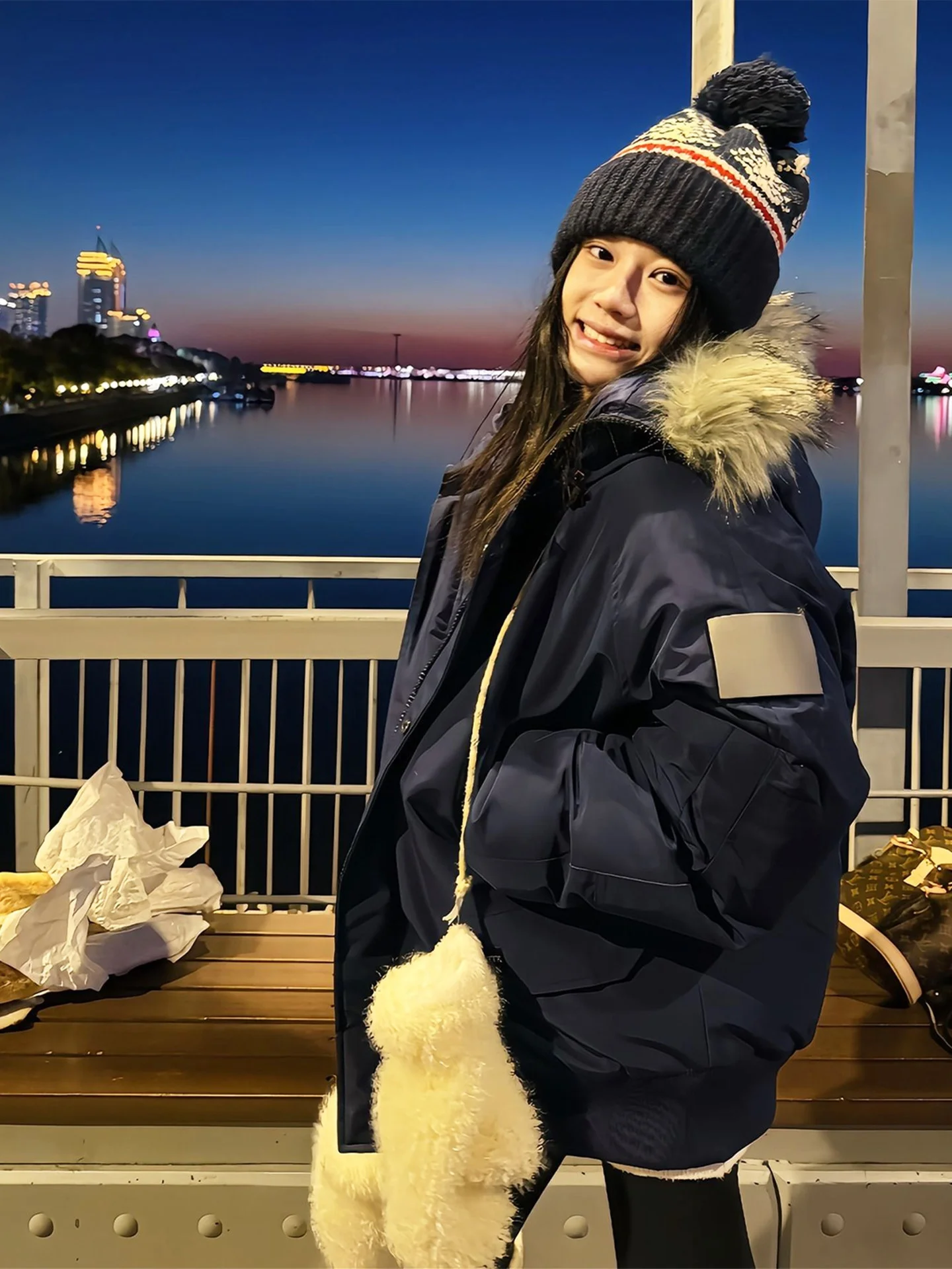 

Thiened Winter Cotton Jaet for Men And Women with Large Fur Collar Warm Hooded Retro American Sle Polyester Fiber