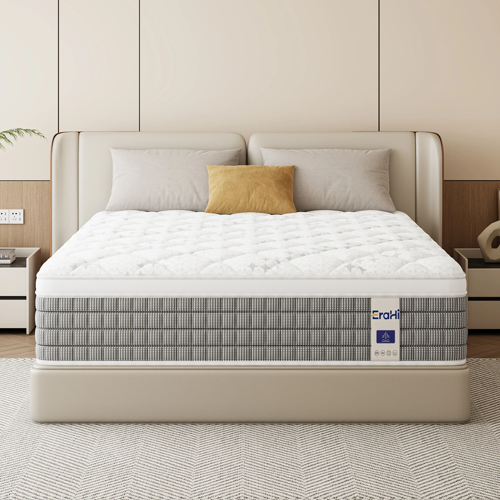 Memory Foam Mattress In A Box Queen - 14インチのハイブリッドマットレス（個別ポケットコイル入り）。適度な硬さで、体圧分散と腰のサポートに優れ、ベッドの天板にはフォーム素材を使用し、難燃加工を施しています。シングル、フル、クイーン、キングサイズのベッドに適しています。