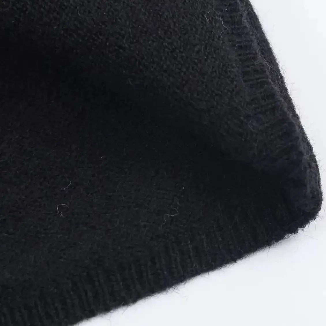 DiYiG امرأة 2025 شتاء جديد موضة بلون الدانتيل خياطة بلوفر مغزول ريترو كم طويل تنوعا سترة برقبة على شكل v Mujer #5