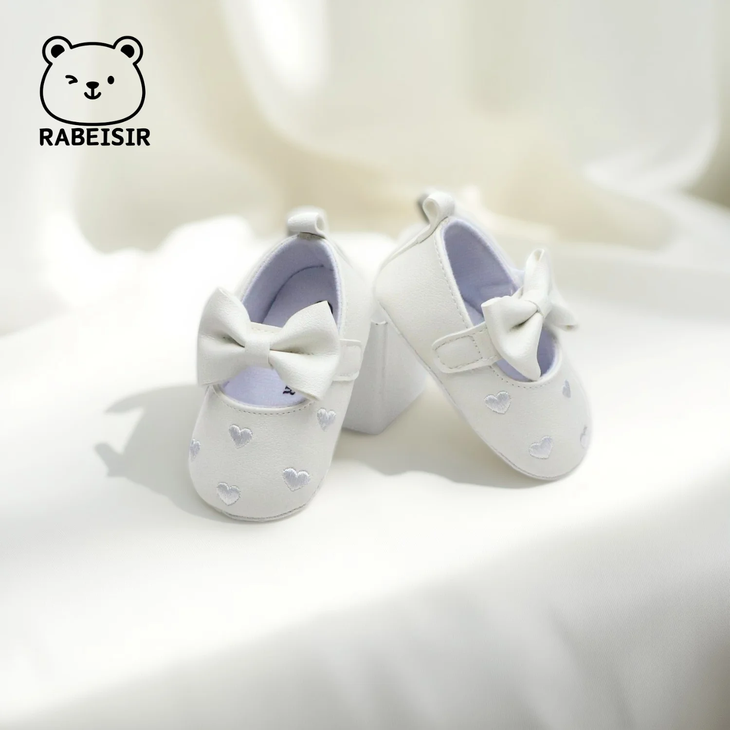 Sapatos de couro para bebês, sapatos de princesa, sapatos de aprendizagem em formato de arco fofo, sapatos de bebê com sola macia de 0-6-12-18 meses para mulheres