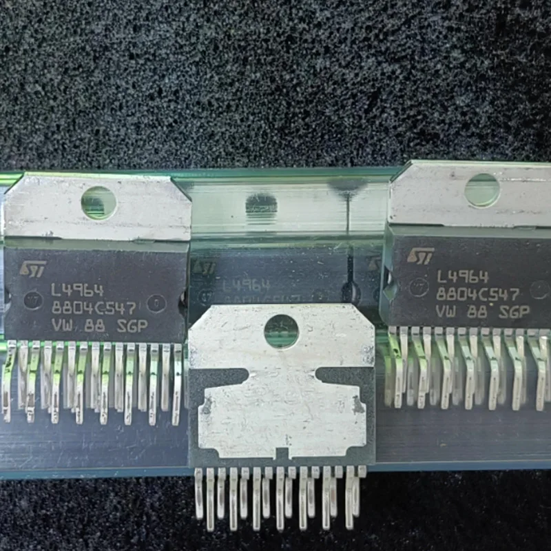 

Brand New Original L4964 High Current Switching Regulator Single Row Zip