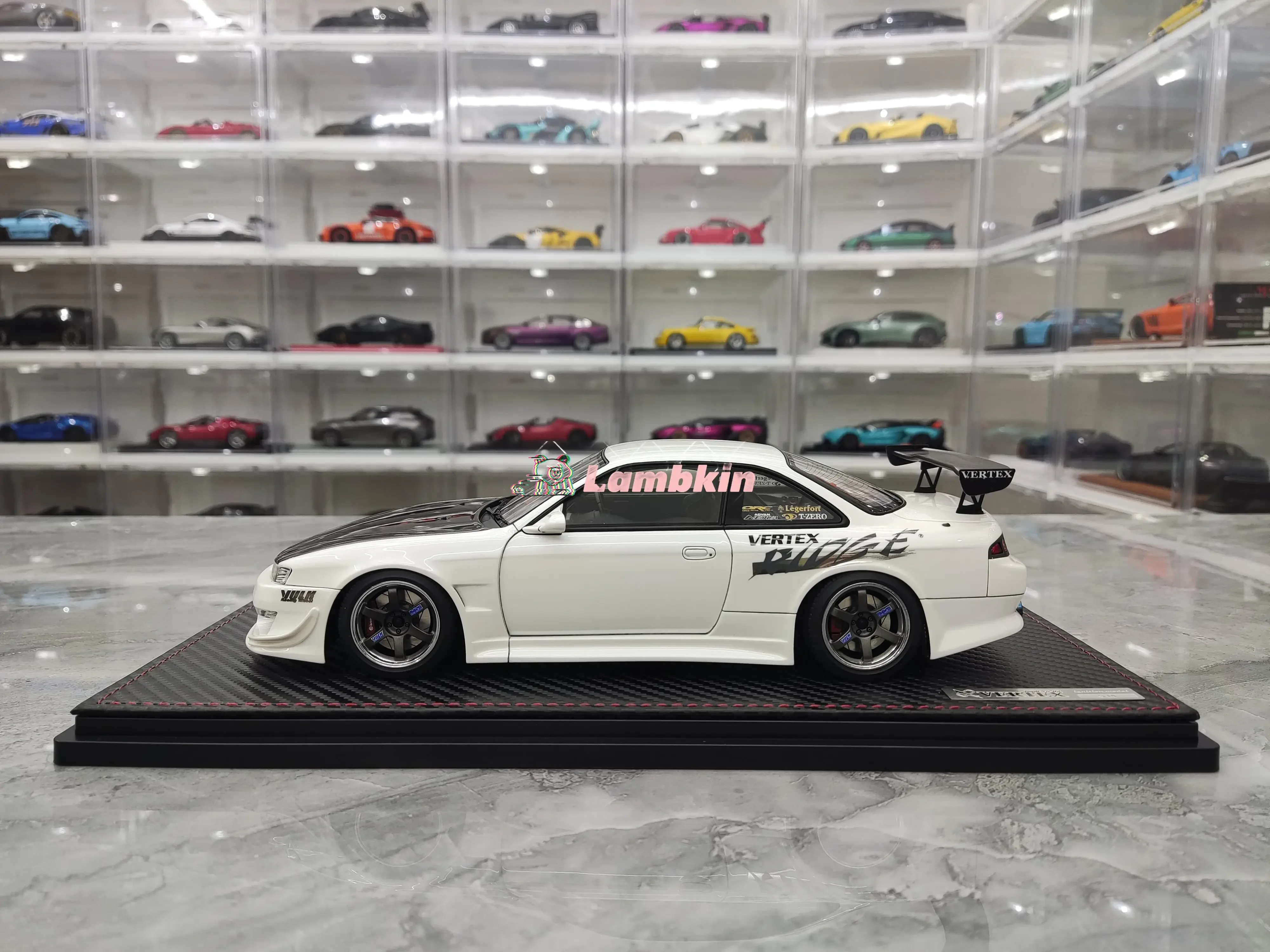 IG 1:18 para VERTEX S14 con simulación de motor, colección de modelos de coche de resina, modelos de gama alta, regalos de colecciones