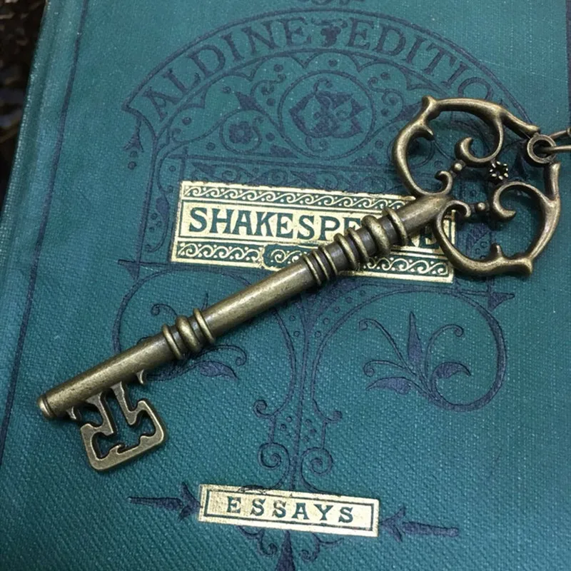 العتيقة برونزية Skeleton الهيكل العظمي سر غامض حديقة مفتاح الفضة اللون قلادة قلادة فلورا قلادة مفتاح #5