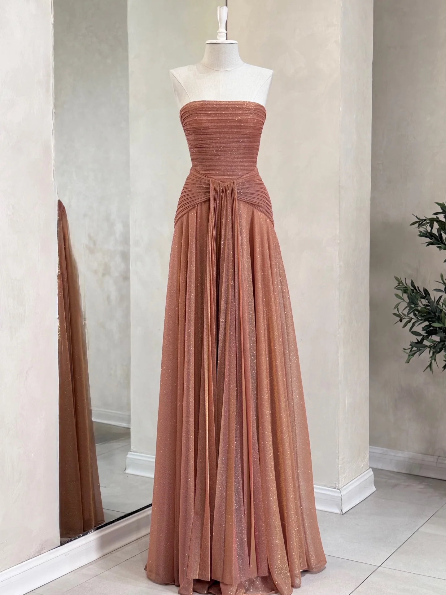 Ofherown Glitzer-Tüll-Abschlussballkleid, elegantes trägerloses Abendkleid mit gerafftem Oberteil und drapiertem Bund, formelles Partykleid für Damen
